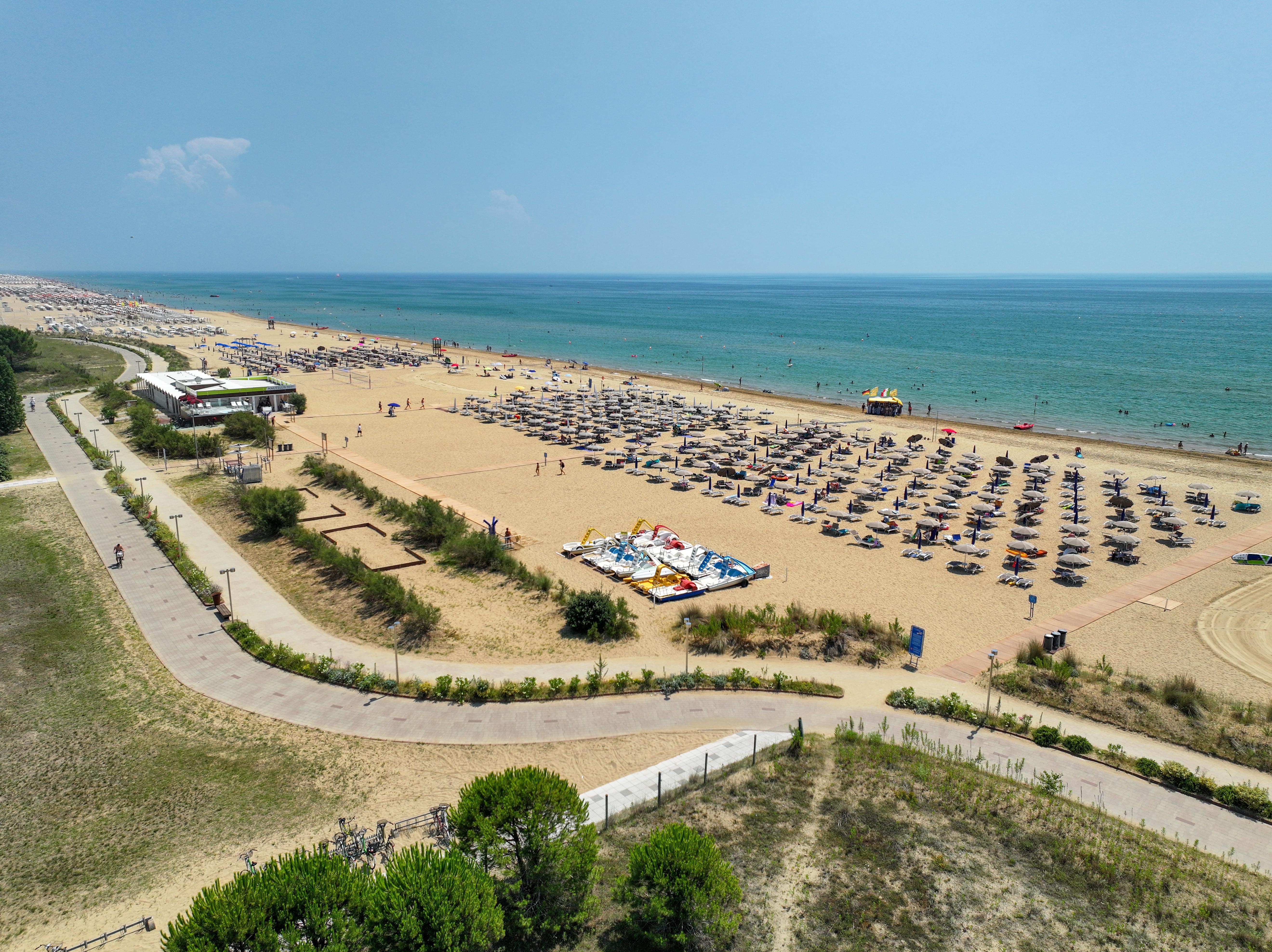 Il Tridente Hotel Bibione Exterior photo