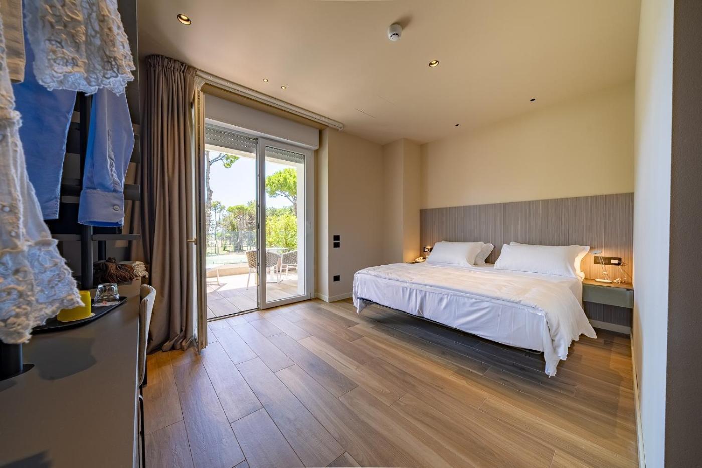 Il Tridente Hotel Bibione Exterior photo